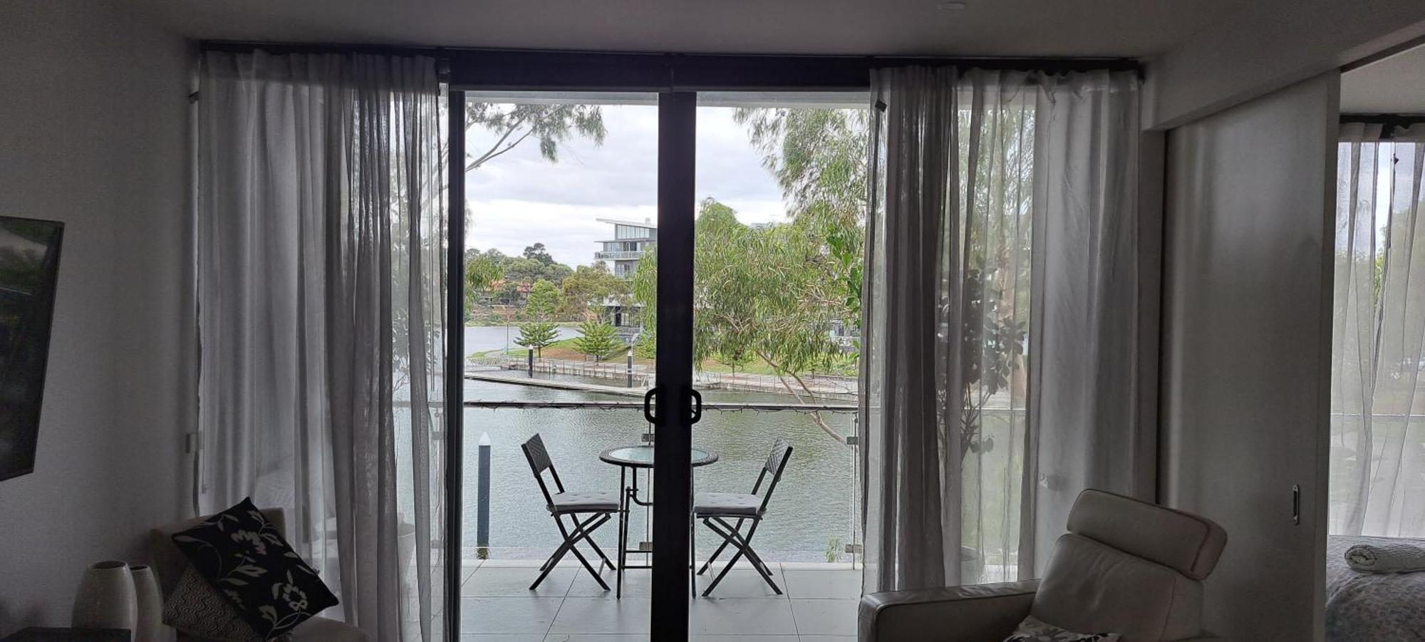 Marina View Apartment On The Maribyrnong River, Melbourne المظهر الخارجي الصورة