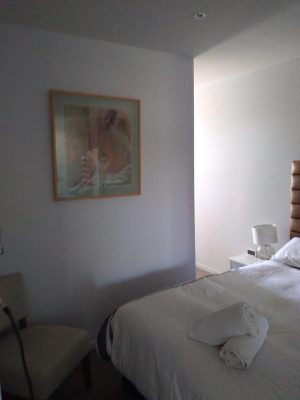 Marina View Apartment On The Maribyrnong River, Melbourne المظهر الخارجي الصورة
