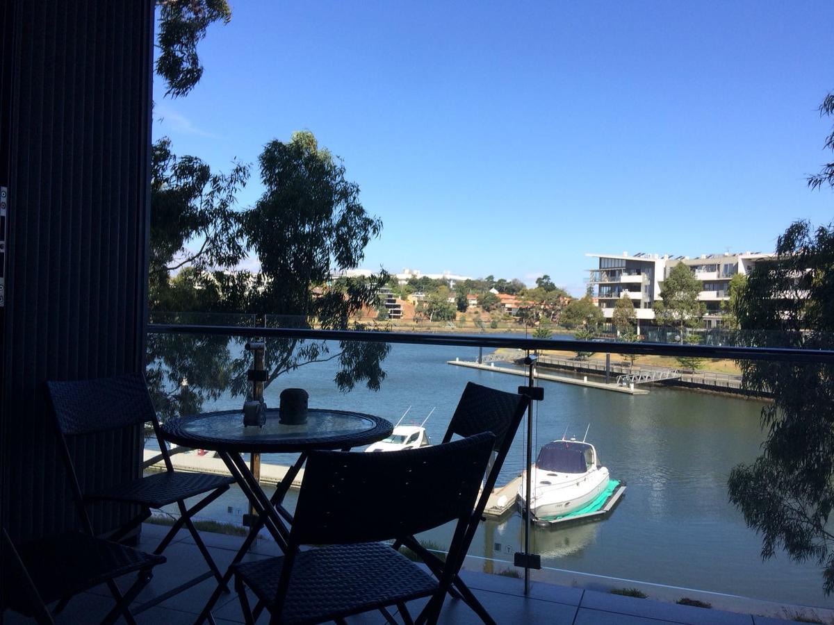 Marina View Apartment On The Maribyrnong River, Melbourne المظهر الخارجي الصورة